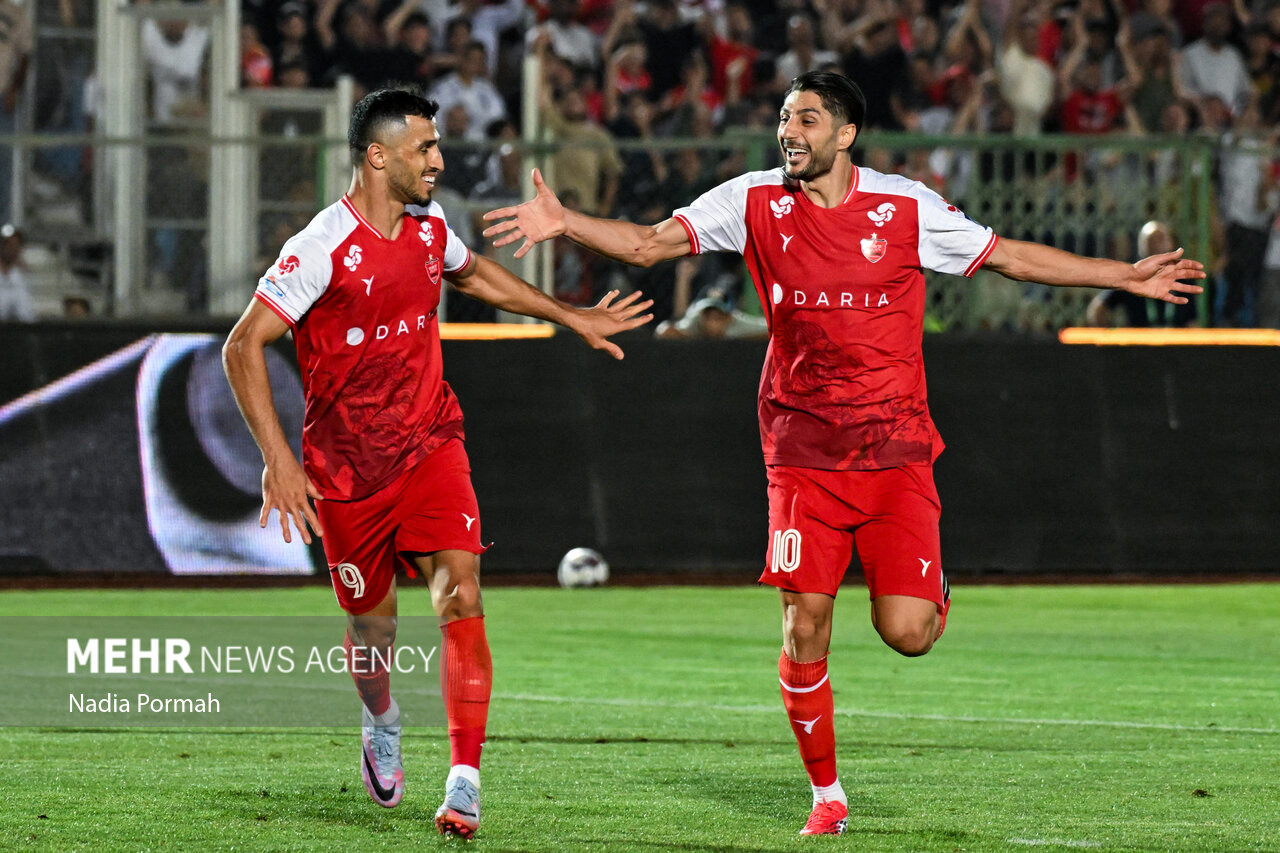 گل «۲۰۰» برای پرسپولیس در تاریخ دربی؛ بازیکن جدید سرخ‌ها ماندگار شد
