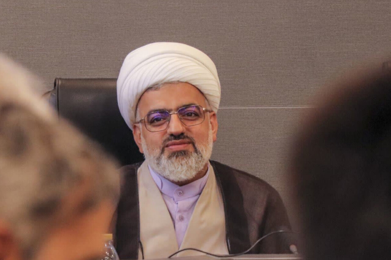 تجمعات شبانه مردمی دانشگاه انتظار و تمرین مسئولیت‌پذیری است