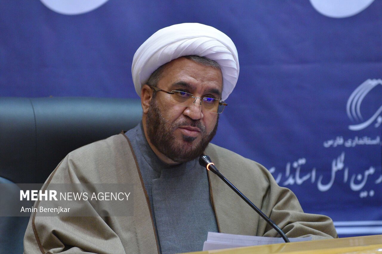 ملک‌مکان: رمز عبور از فشار دشمن صبر، وحدت و استقامت است