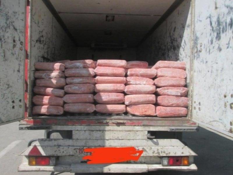 کشف فرآورده‌های گوشتی فاقد مجوز در خرمبید فارس