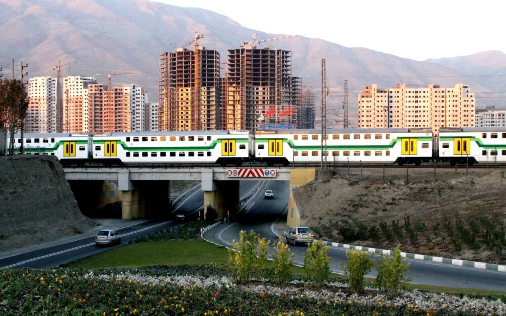 قطار‌های خط ۵ متروی تهران از ۱۳ مهر ساعت ۵ حرکت می‌کنند
