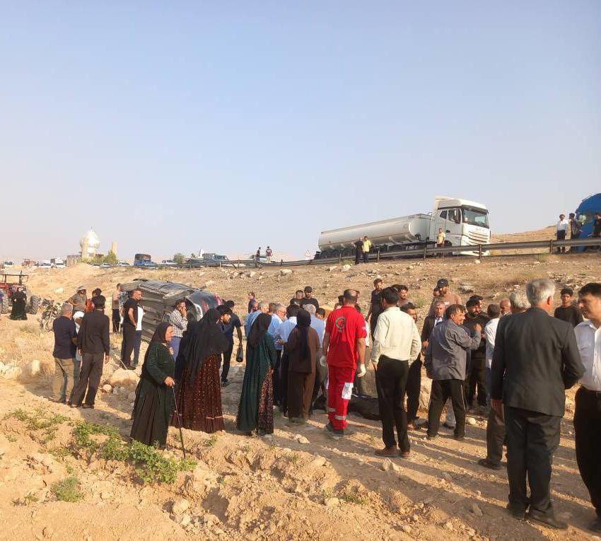 یک کشته و سه مصدوم بر اثر واژگونی خودرو در جاده بابامیدان رستم به گچساران
