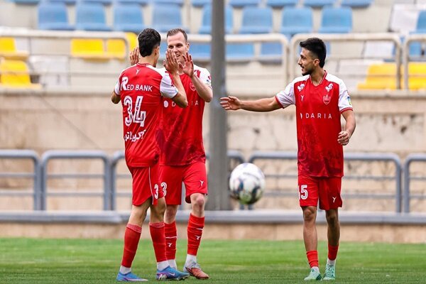 پرسپولیس با سه گل از سد فولاد هرمزگان گذشت