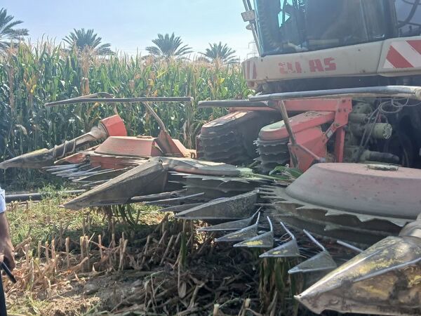 استفاده از کمباین خودگردان برداشت ذرت در مزارع جهرم