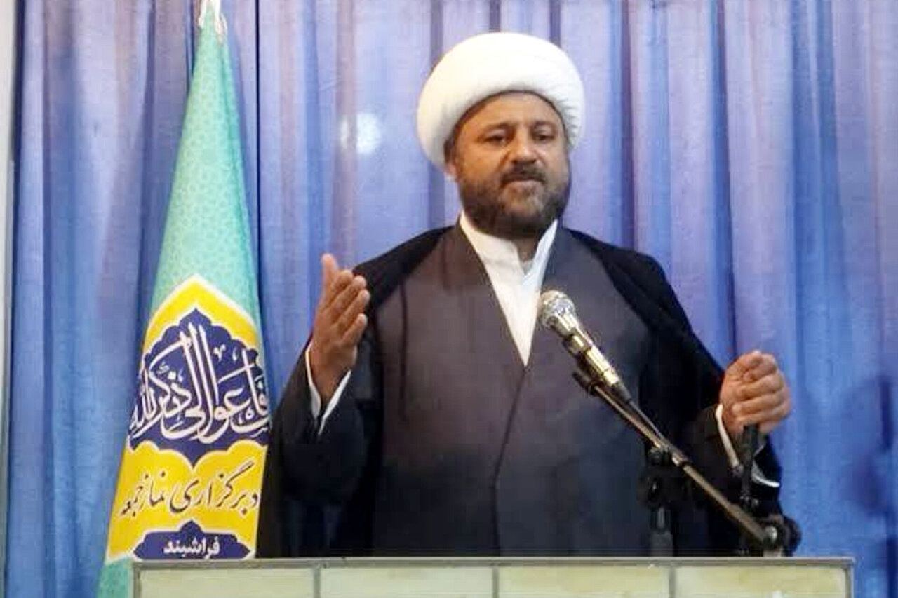 امام جمعه فراشبند: مراقبت از افکار عمومی بخشی از دفاع ملی است
